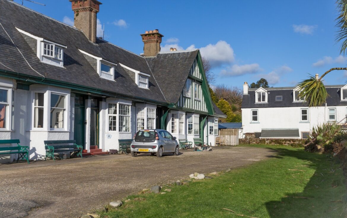 2 Hamilton Terrace, Lamlash Cottages On Arran