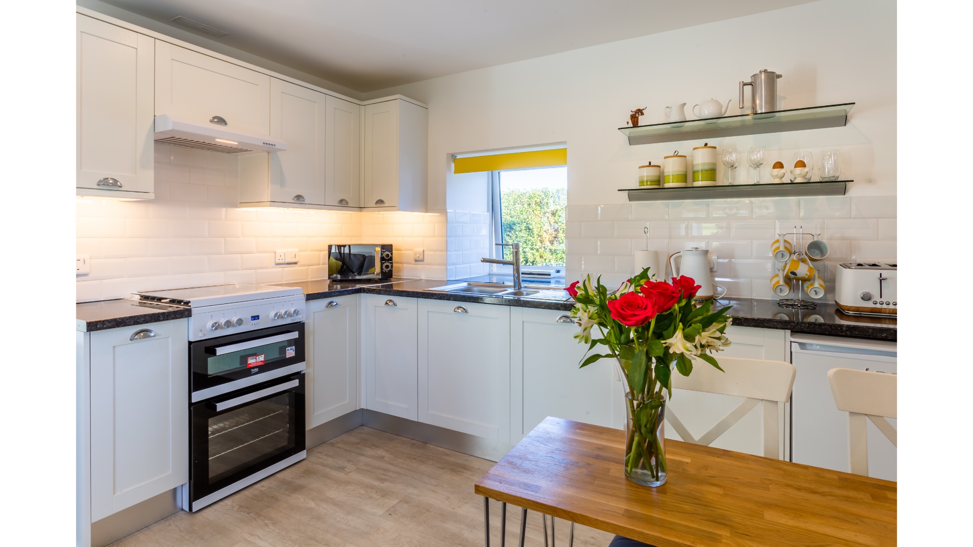 Kitchen Ashlea Magic (Red Squirrel Cottage), Kings Cross, Whiting Bay