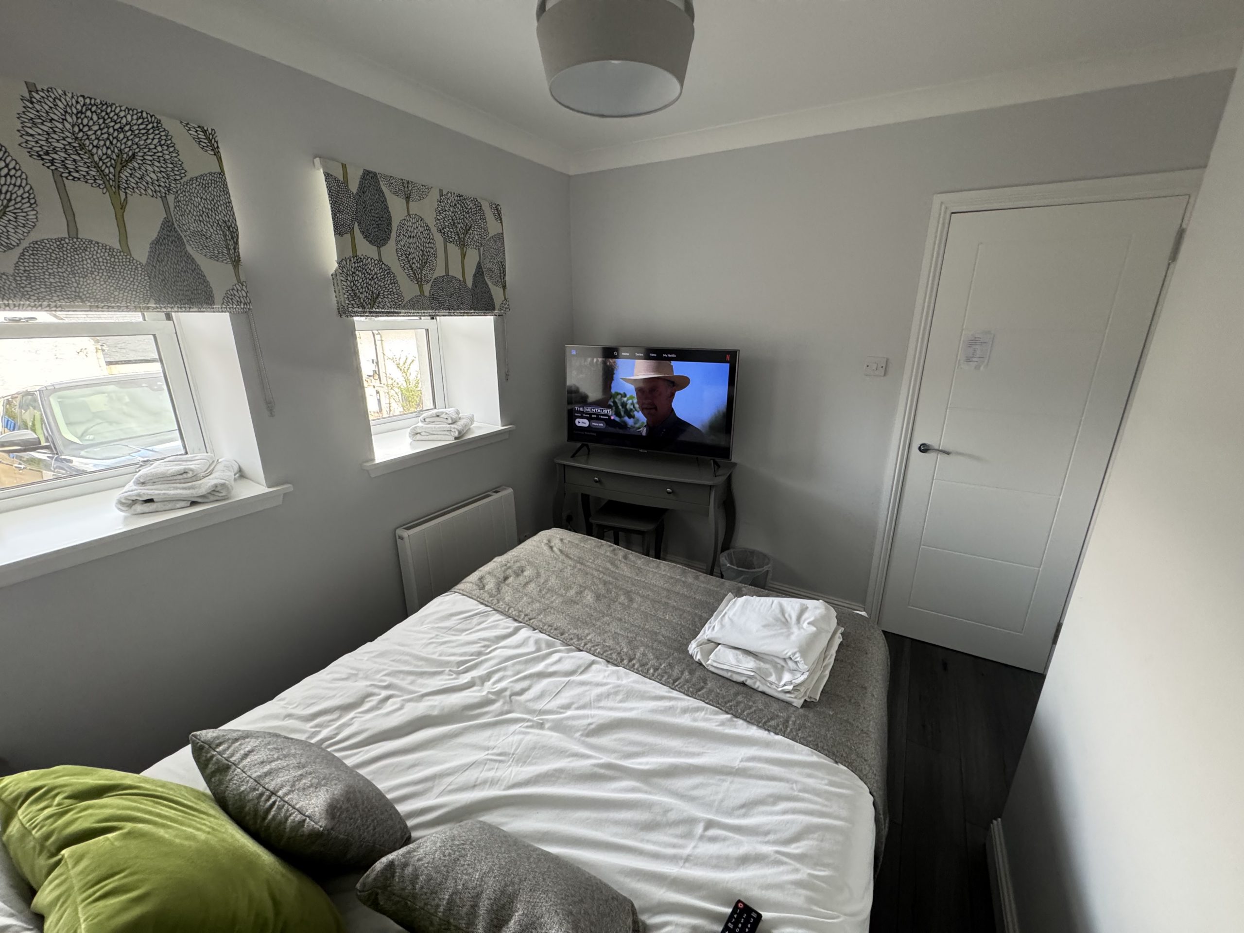 2 Mid Mayish, Brodick
