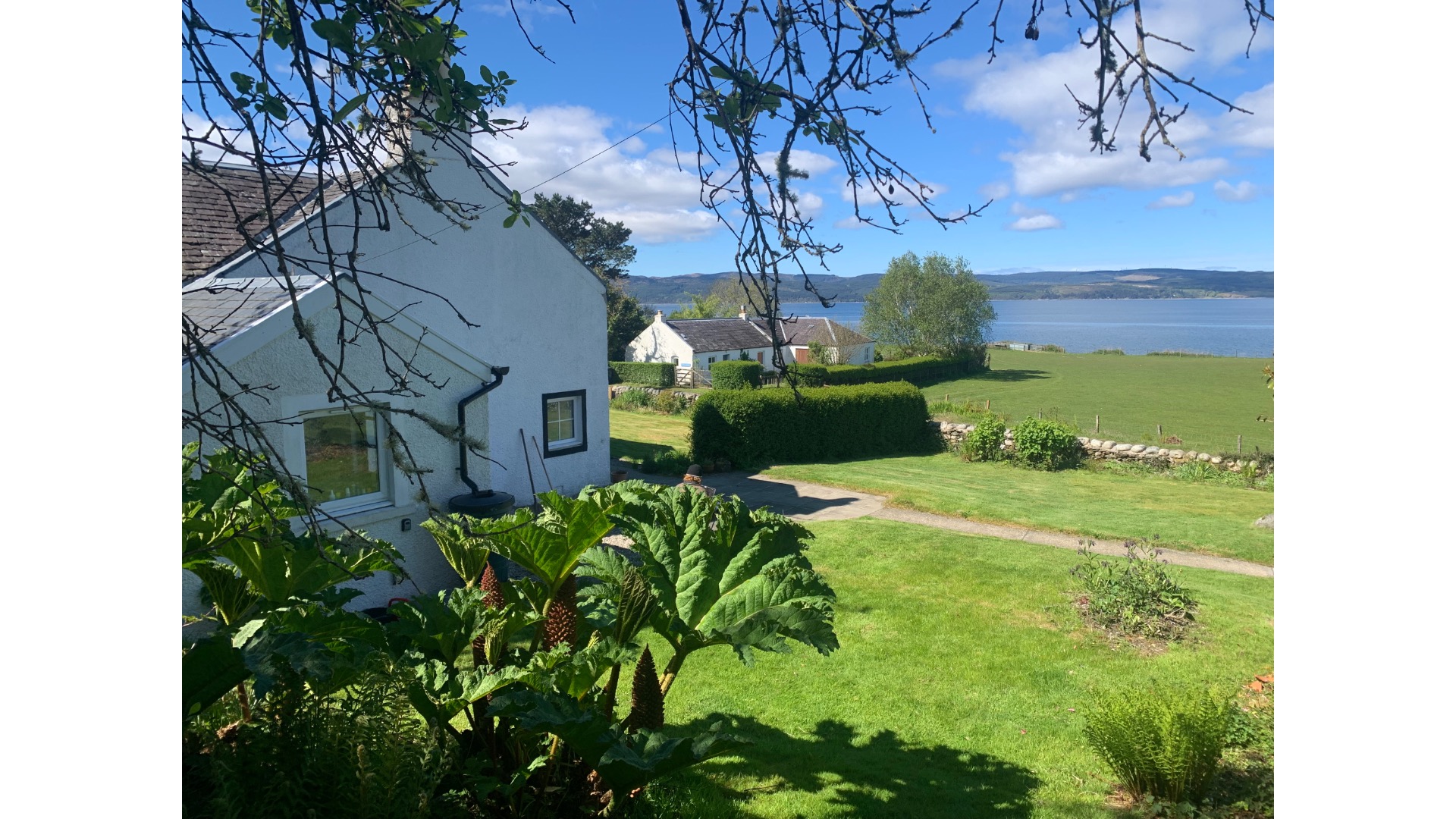 SideviewofHouse Whitefarland Cottage, Pirnmill