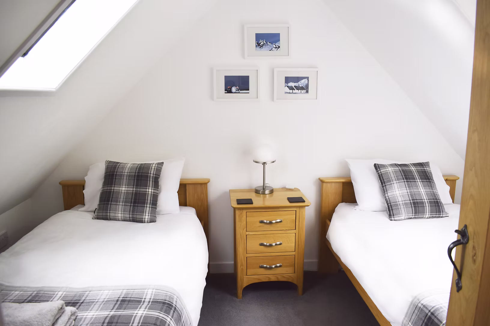 Twin bedroom Lochdean Cottage, Lochranza
