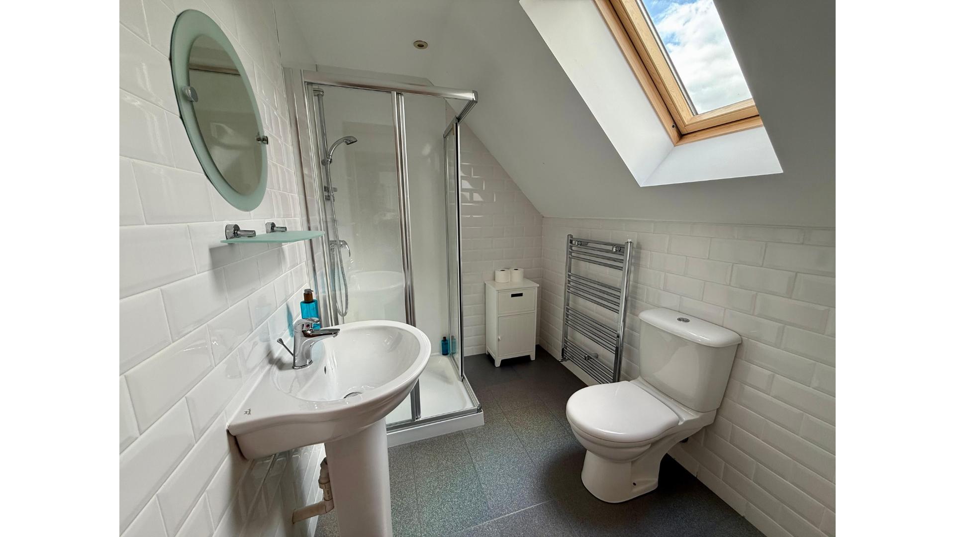 Bedroom 2 en suite 1, The Paddock, Brodick